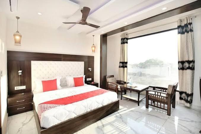 Hotel Ska Chandigarh Bagian luar foto