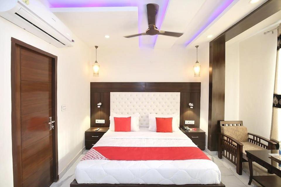 Hotel Ska Chandigarh Bagian luar foto